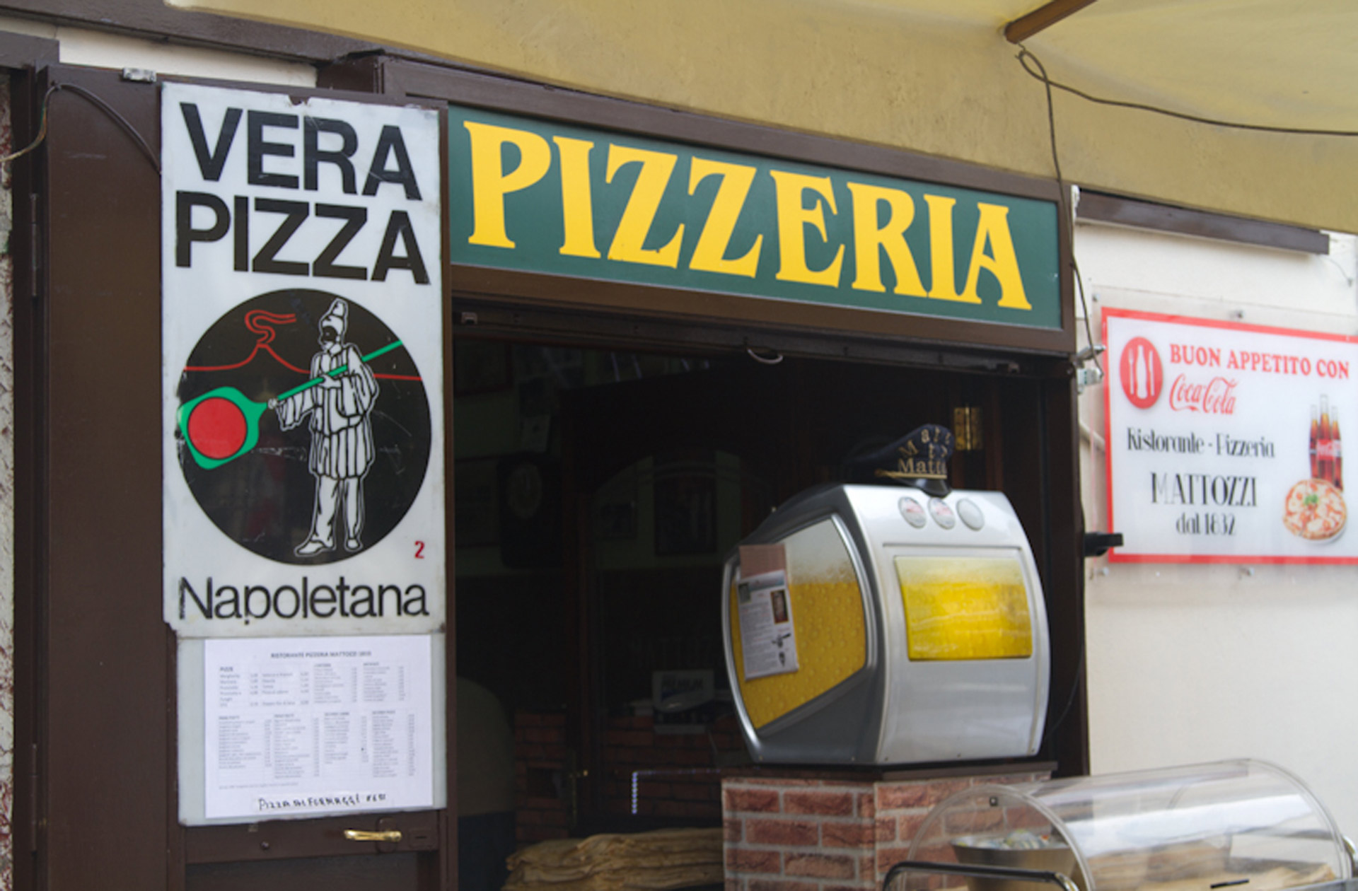 Ristorante Pizzeria Mattozzi a Piazza Carità