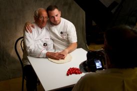 Oliviero Toscani fotografa i grandi Pizzaioli Napoletani